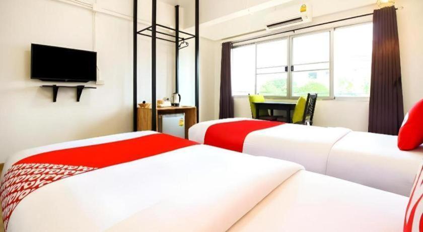 Kailub Rooms Hotel Банкок Екстериор снимка
